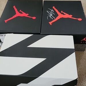 Air Jordan Flight and 3 Boxes Only, Kids Size